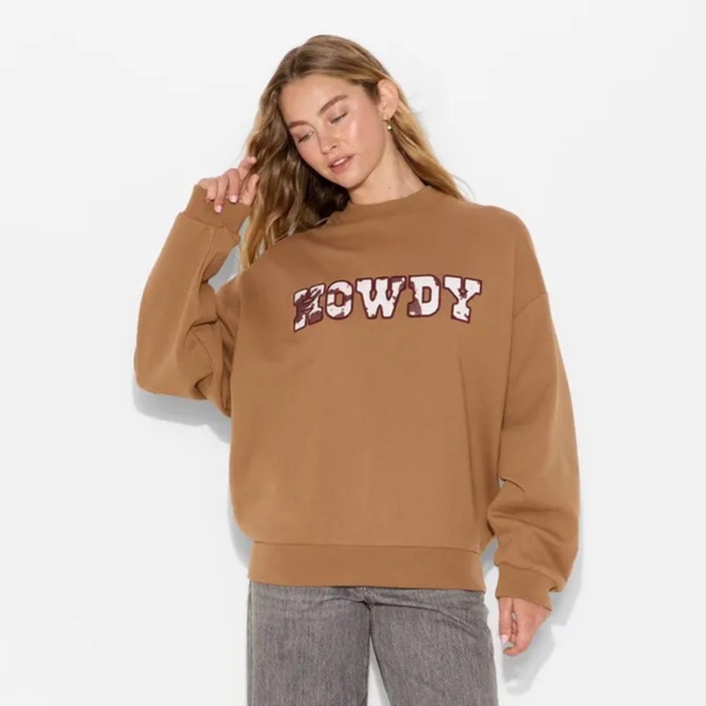 Special Thanks Women's Howdy Cow Graphic Sweatshirt Brown XS